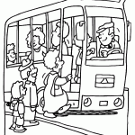 נוסעים עולים לאוטובוס