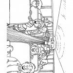 ילדים שמחים נוסעים באוטובוס