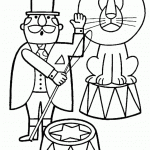 דף צביעה אריה ומאלפו בהופעה