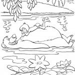 דף צביעה באלו ומוגלי נהנים בים