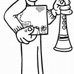 דף צביעה נגן עם חצוצרה ותווים