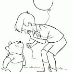 ילד עם בלון לוחש לפו הדוב