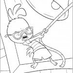 דף צביעה צ'יקן ליטל מושך בחבל הפעמון