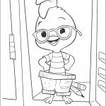 המכנסיים קצת גדולים על צ'יקן ליטל