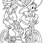 דף צביעה דונלד ודייזי רוכבים על אופניים