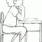 תלמיד מקשיב בשיעור