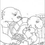 דף צביעה פרנקלין הצב עם הוריו