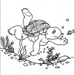 דף צביעה פרנקלין הצב שוחה בים