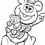 דף צביעה פוזי הדוב מחזיק דובון קטן