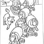 הכלב פריידי משחק עם צעצועי כבשים