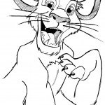 אריה מנסה להפחיד