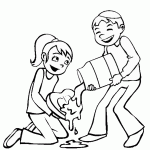 ילדים טובלים חלה בהמון דבש