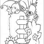 דף צביעה משקה את הפרחים בגינה