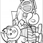 דף צביעה אוזניון ליד מכוניתו של נאדי