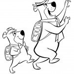 דף צביעה יוגי ובובו יוצאים לטיול